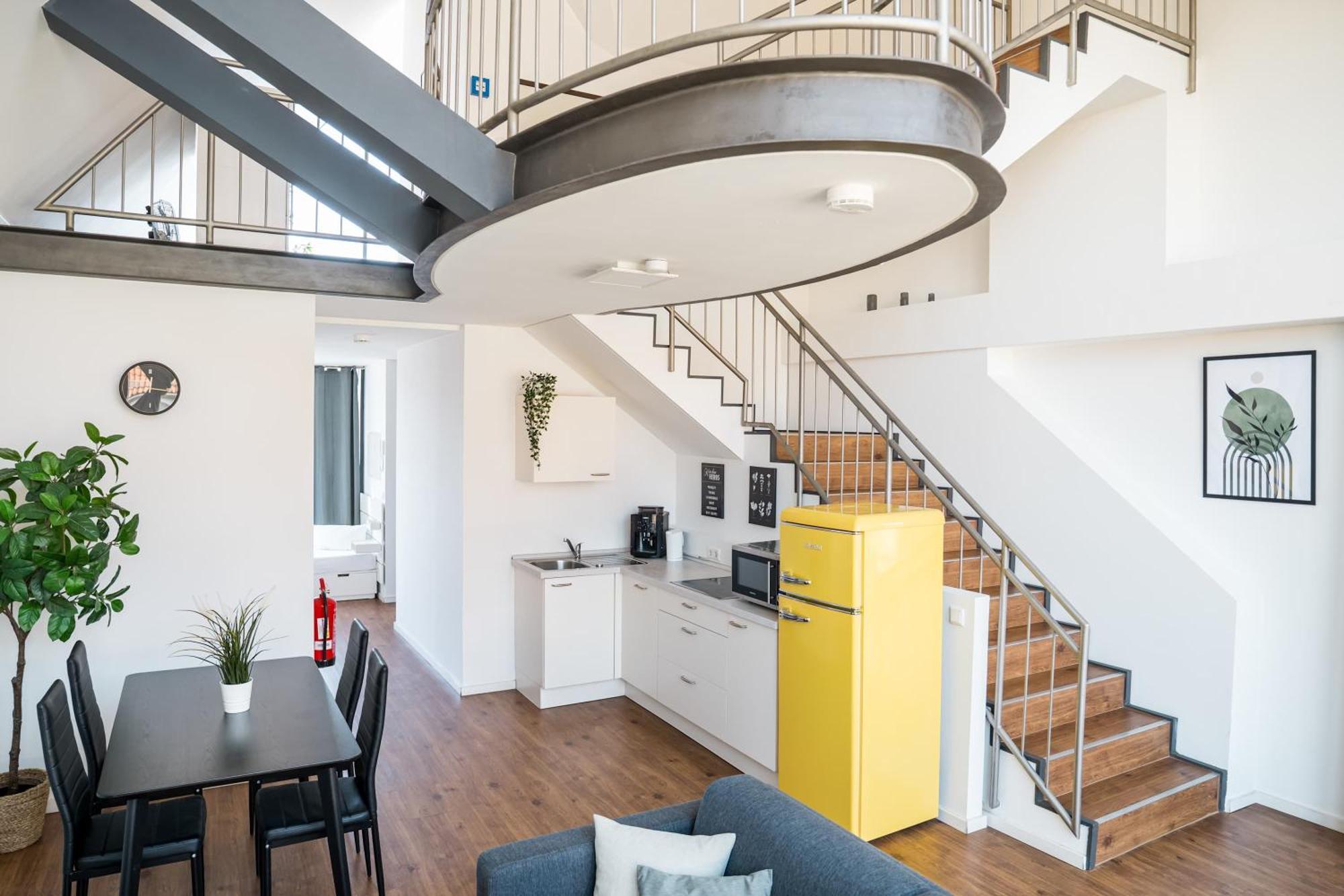 Fantastic Loft With Balcony Berlim